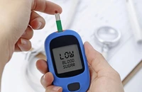 Người bệnh tiểu đường nên làm gì khi hạ đường huyết?