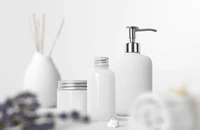 Thu hồi 1 loại gel vệ sinh phụ nữ và hơn 50 phiếu công bố mỹ phẩm nhập khẩu
