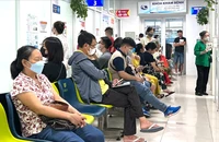 Đề nghị tránh cứng nhắc tiêu chí hộ nghèo để người khó khăn được hỗ trợ khám chữa bệnh