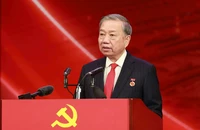 96 Bí thư chi bộ được tuyên dương trong ngày kỷ niệm 96 năm ngày thành lập Đảng