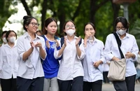 Thi tốt nghiệp THPT 2026: Thí sinh chọn lịch sử và vật lí tăng mạnh