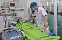 Nhiều người nguy kịch, hôn mê sâu do say nắng, sốc nhiệt