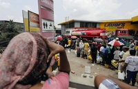 Thủ tướng Sri Lanka dự báo khủng hoảng sẽ kéo dài cho tới năm 2023. Ảnh: Dinuka Liyanawatte/REUTERS