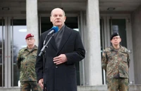 Thủ tướng Đức Olaf Scholz phát biểu trong chuyến thăm Bộ chỉ huy tác chiến quân đội Đức ở Schwielowsee hồi tháng 3. Ảnh: REUTERS