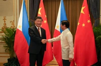 Tổng thống Philippines Ferdinand Marcos Jr. gặp Chủ tịch TQ Tập Cận Bình tại Thái Lan hồi tháng 11. Ảnh: VĂN PHÒNG THƯ KÝ BÁO CHÍ PHILIPPINES