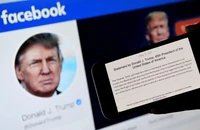 Tập đoàn Meta ngày 25-1 thông báo sẽ sớm khôi phục tài khoản Facebook và Instagram của cựu Tổng thống Mỹ Donald Trump. Ảnh: Olivier Douliery/AFP/GETTY IMAGES