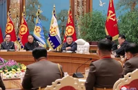 Nhà lãnh đạo Triều Tiên Kim Jong-un chủ trì Hội nghị quân uỷ trung ương hôm 6-2. Ảnh: KCNA