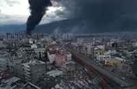 Trận động đất ở Thổ Nhĩ Kỳ và Syria hôm 6-2 có sức công phá tương đương 500 quả bom hạt nhân. Ảnh: Serday Ozsoy/DEPO