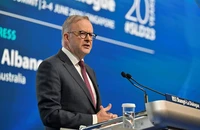 Thủ tướng Úc Anthony Albanese phát biểu tại Đối thoại Shangri-La 2023 hôm 2-6. Ảnh: REUTERS