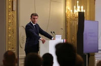 Đảo chính Niger: Ông Macron nói đại sứ Pháp sẽ ở lại bất chấp lệnh trục xuất, ủng hộ ECOWAS can thiệp quân sự 