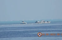 Philippines tố Trung Quốc lắp đặt ‘rào chắn nổi’ trên Biển Đông 