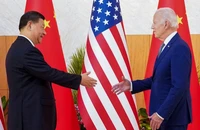 Chủ tịch Trung Quốc Tập Cận Bình (trái) và Tổng thống Mỹ Joe Biden hồi tháng 11-2022 tại Indonesia. Ảnh: REUTERS