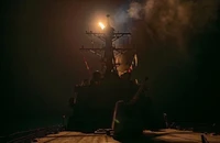 Houthis bắn tên lửa vào tàu hàng Mỹ ở ngoài khơi Yemen