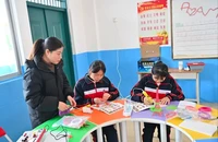 Hàng triệu giáo viên khả năng mất việc vì thiếu học trò do dân không chịu sinh con