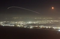 Giá dầu ra sao khi Mỹ ủng hộ Israel đánh cơ sở dầu mỏ Iran?