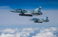 Thấy gì từ việc Pháp quyết định gửi tiêm kích Mirage 2000 cho Ukraine?
