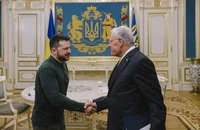 Ông Zelensky tiếp đặc phái viên Mỹ giữa căng thẳng với ông Trump