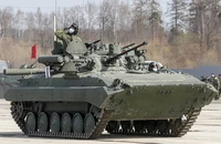 Cân đo xe chiến đấu BMP-2M của Nga và M2 Bradley của Mỹ trên chiến trường Ukraine