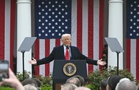Tổng thống Trump ký sắc lệnh áp thuế đối ứng lên toàn cầu