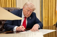Tiền giấy USD sẽ in chữ ký ông Trump, lần đầu tiên trong lịch sử
