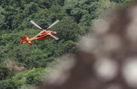 Rơi trực thăng giữa rừng Indonesia, không ai sống sót