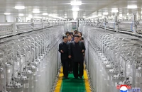 Ảnh: Ông Kim Jong-un thị sát cơ sở hạt nhân mới của Triều Tiên
