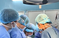 'Giành giật' sự sống cho bệnh nhân ung thư thận có tiên lượng tử vong 90%