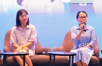 Người mẹ trẻ ân hận vì không tiêm vaccine