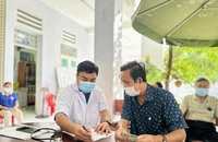 Nắng nóng, hạn chế tối đa ánh nắng xuyên vùng vai gáy