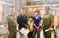 Công an phường Đông Hưng Thuận, TP.HCM kịp thời đưa hai cháu bé đi lạc về nhà