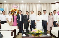 Phó Chủ tịch Liên đoàn Luật sư Việt Nam thăm, chúc mừng Báo Pháp Luật TP.HCM nhân Ngày Báo chí Cách mạng Việt Nam