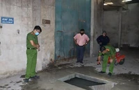 Bắt quả tang Xí nghiệp của Công ty Bóng đèn Điện Quang xả chất thải nguy hại