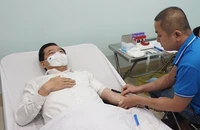 Bí thư Tỉnh ủy Đồng Nai cùng hơn 200 người đã tham gia hiến máu cứu người