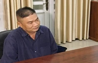 Giả danh công an lừa chạy án, nhận tiền trước cổng trụ sở công an