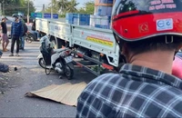 Một phụ nữ bị xe tải cán tử vong ngay cạnh trạm thu phí BOT 