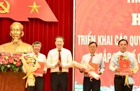 Đồng Nai công bố sắp xếp tổ chức bộ máy, trao quyết định cán bộ 