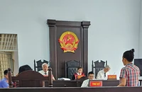 3 bị cáo vụ 'bị khởi tố vì làm phiền người khác 20 phút' đều bị phạt tù giam