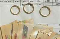 Nhặt được vàng, tiền vội đến công an nhờ trả người đánh rơi 