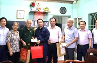 Phó thủ tướng Trần Hồng Hà thăm và tặng quà gia đình chính sách ở Đồng Nai