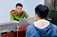 Bất ngờ nhận được hình ảnh 'nhạy cảm' rồi bị tống tiền