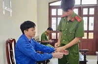 Thợ điện giả danh công an 'chìm' để lừa tình, lừa tiền 2 phụ nữ 