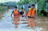 Nước lũ dâng cao khiến nhiều khu vực ở Đồng Nai ngập sâu