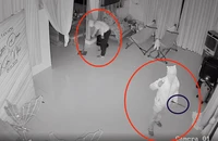 Bịt kín mặt, tay cầm dao đột nhập nhà dân trộm vàng, tiền mừng đám cưới
