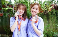 Cặp song sinh ở Đắk Lắk với điểm thi tốt nghiệp "khủng" 