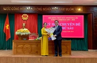 Bà Huỳnh Thị Chiến Hòa được bầu giữ chức Chủ tịch HĐND tỉnh Đắk Lắk