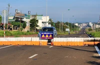 Buôn Ma Thuột: Cấm phương tiện đi lại trên đường nghìn tỉ đang thi công