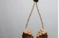 1 cô giáo tử vong trong tư thế treo cổ tại nhà riêng