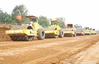 Thi công xuyên Tết để đảm bảo tiến độ dự án cao tốc Khánh Hòa - Buôn Ma Thuột 