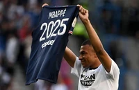 Mbappe chưa về Real, "túi khôn" của nhà vô địch