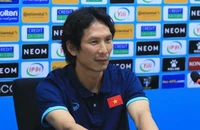 HLV Worawut: 'U-23 Thái Lan mắc nhiều sai lầm, VN đã chơi tốt'